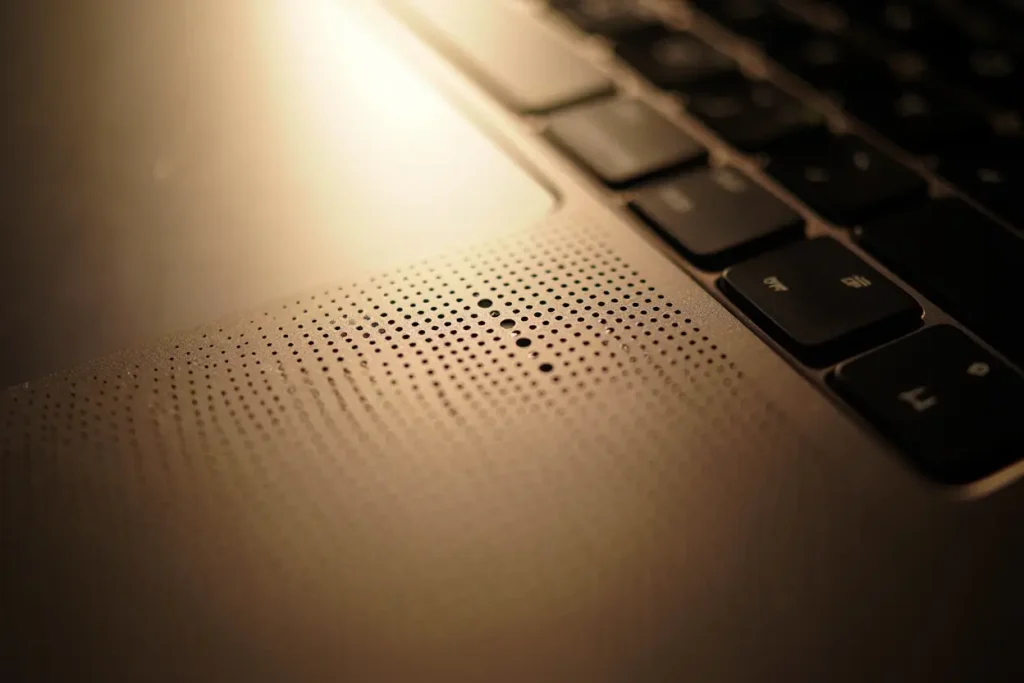 fix no sound on laptop windows 11